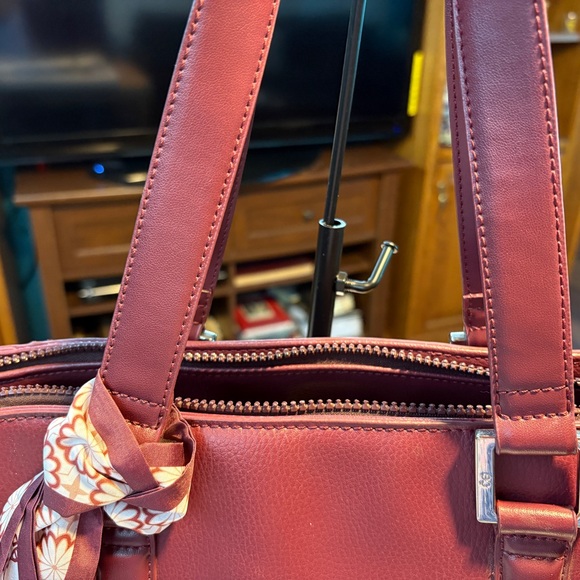 Cloe Burgundy Tote Bag with Scarf and crossbody strap - Picture 9 of 10